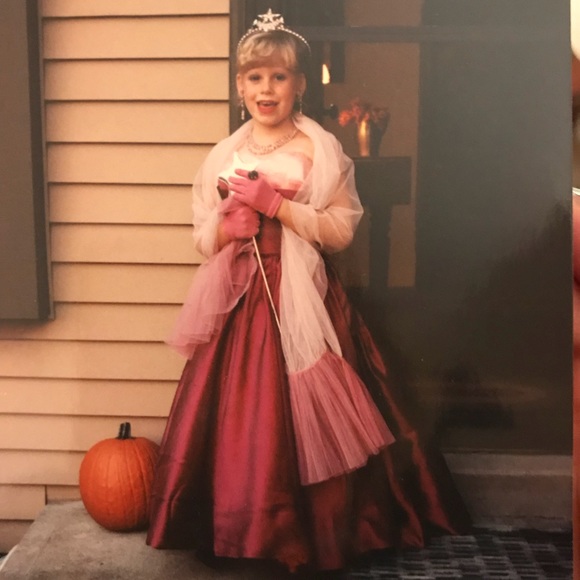 Meet your Posher, Aly - Picture 1 of 1